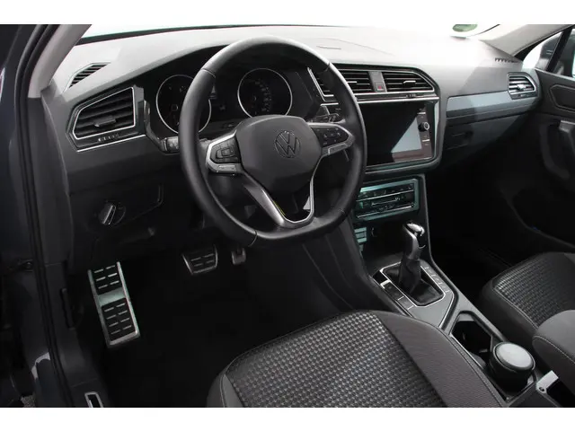 Volkswagen Tiguan 1.5 TSI DSG Active 2022 Benzine 9