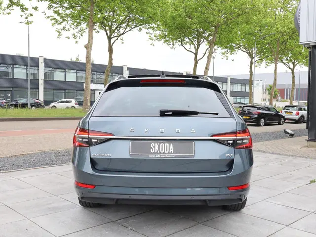 Škoda Superb Combi iV 1.4 TSI PHEV 2021 Hybride Benzine 4