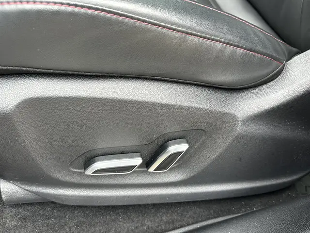 MG EHS 1.5 TGDI Luxury 2023 Hybride Benzine 19