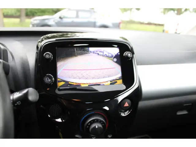 Toyota Aygo 1.0 VVT-i x-joy 2020 Benzine 23