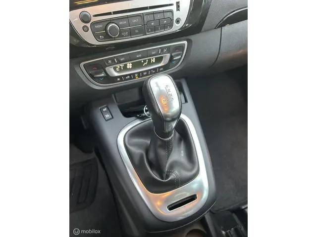 Renault Scénic 2.0 Bose 2013 Benzine 11