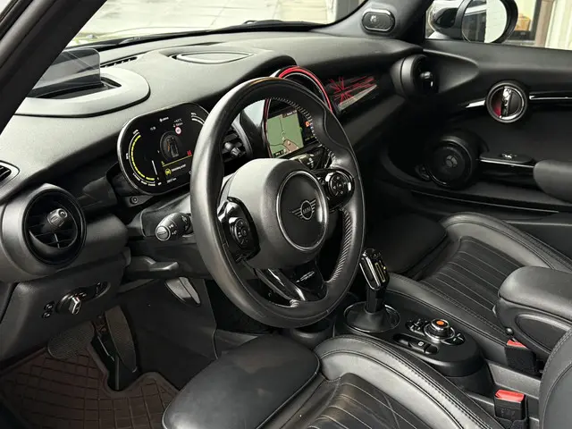 MINI Electric Mini Yours 33 kWh 2020 Elektrisch 4