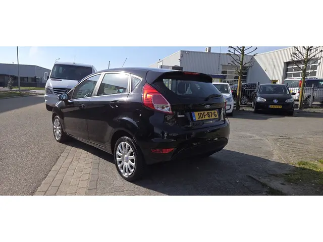 Ford Fiesta 1.0 EcoBoost Titanium 2016 Benzine 4