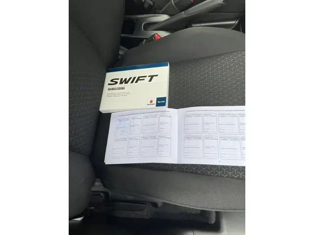 Suzuki Swift 1.2 Comfort 2018 Benzine 23