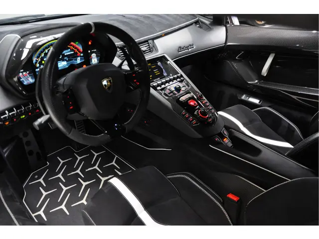 Lamborghini Aventador 6.5 V12 SVJ Roadster 2021 Benzine 12