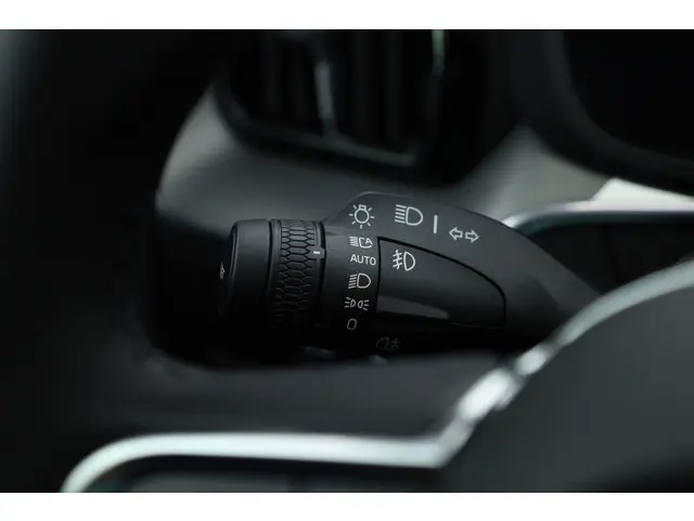 Volvo XC60 T6 Recharge Core 2022 Hybride Benzine 8
