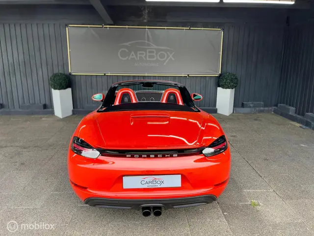 Porsche 718 Boxster 2.0 2016 Benzine 4
