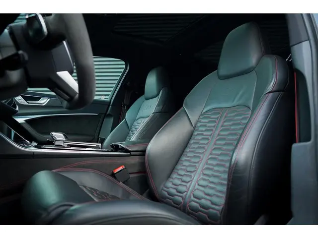 Audi RS6 A6 Avant TFSI quattro 2021 Benzine 2