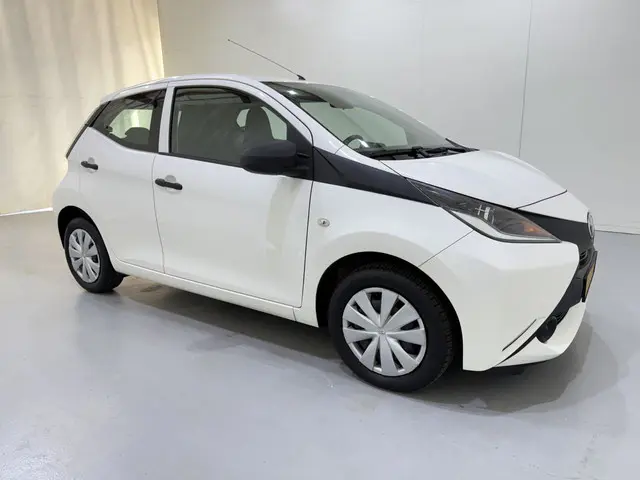 Toyota Aygo HB 1.0 VVT-i Airco NAP 2018 Benzine 26