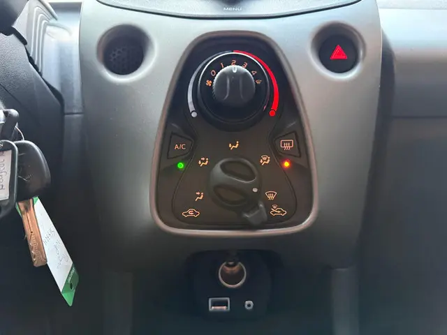 Peugeot 108 1.0 e-VTi Airco I Bluetooth 2018 Benzine 9
