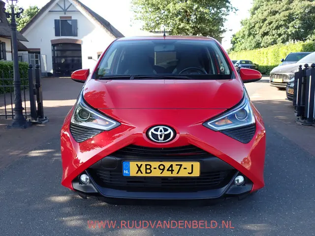 Toyota Aygo 1.0 VVT-i 2018 Benzine 2