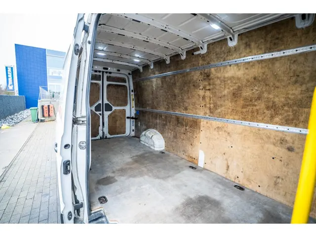 MAN TGE 3.140 2020 Diesel 14