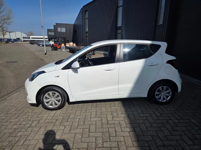 Hyundai i10 1.0i Comfort 2017 Benzine 3