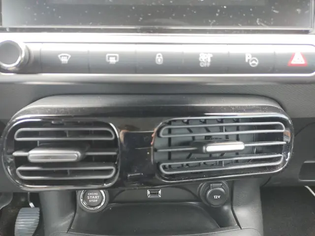 Citroën C4 Cactus 1.2 PureTech Origins 2019 Benzine 16