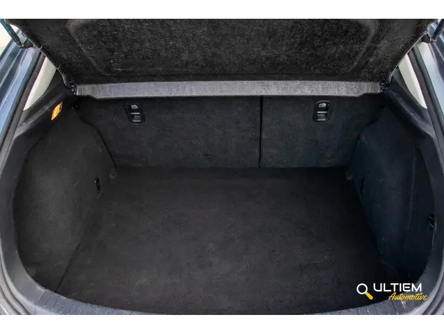 Mazda 3 2.0 Skylease 2014 Benzine 9