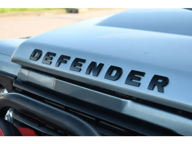 Land Rover Defender 110 2.2 TD4 Hard Top 2015 Diesel 36