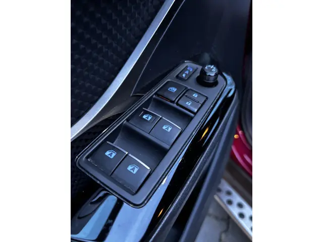 Toyota C-HR 1.8 Hybrid Style 2018 Hybride Benzine 19