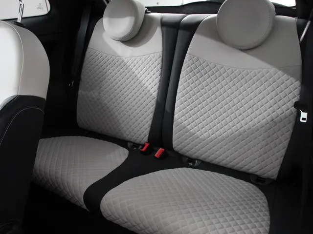 Fiat 500 1.0 Hybrid Dolcevita 2022 Benzine 11