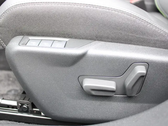 Peugeot 2008 1.2 PT 130 GT 2024 Benzine 19