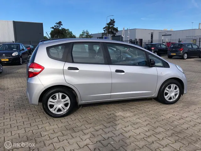 Honda Jazz 1.2 AIRCO ELL PAK ..150004.KM 2013 Benzine 8