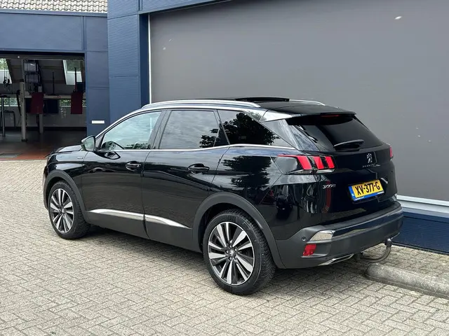 Peugeot 3008 1.2 Turbo 130 PK GT Line 2019 Benzine 4