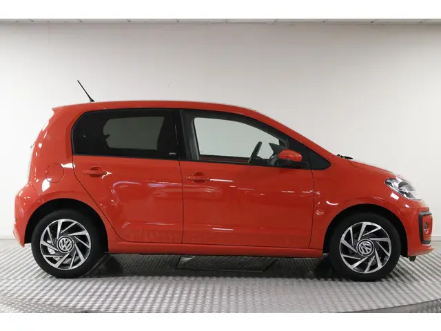 Volkswagen up! 1.0 BMT high up! 2017 Benzine 7
