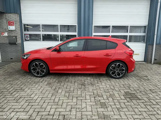 Ford Focus 1.0 EcoBoost Vignale 2019 Benzine 2