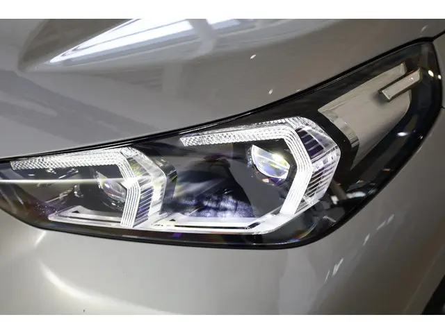 BMW iX1 eDrive20 2023 Elektrisch 31