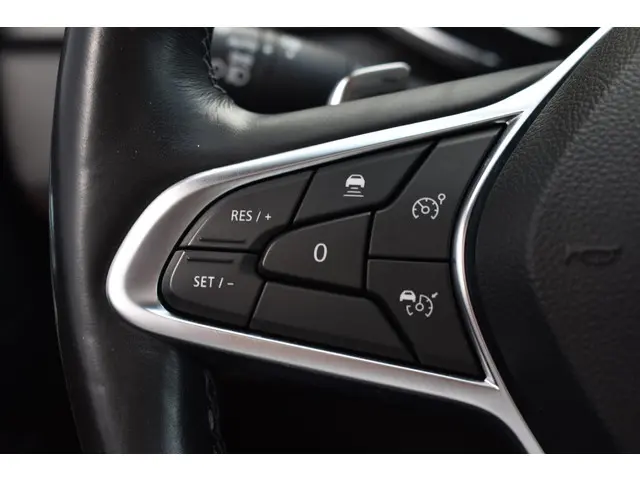Renault Captur TCe 155 EDC Initiale Paris 2020 Benzine 25