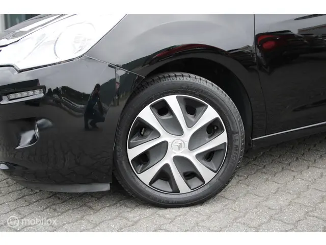 Citroën C3 1.2 PureTech Exclusive 2016 Benzine 4
