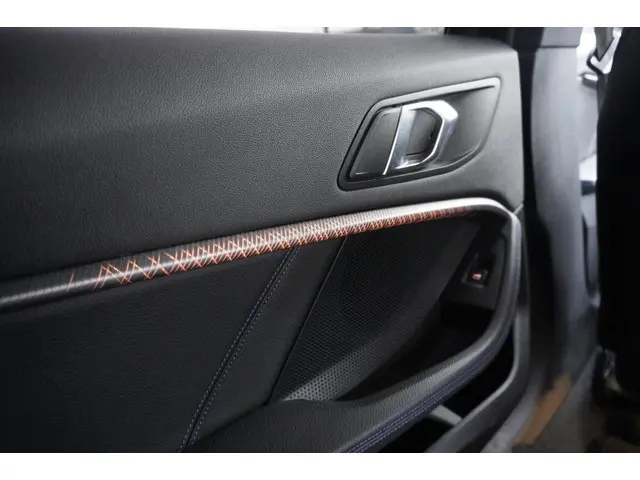 BMW 1 Serie 116d Corporate Executive 2020 Diesel 33