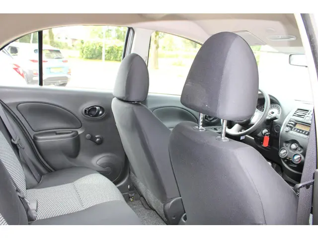 Nissan Micra 1.2 Acenta 2017 Benzine 17