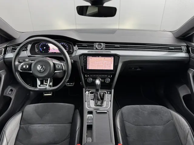 Volkswagen Arteon 2.0 TSI R-Line 2019 Benzine 6