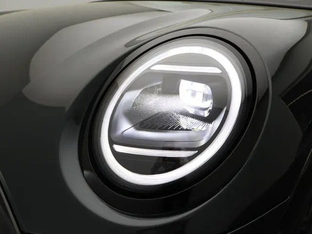 MINI 5-Deurs S 2025 Benzine 23