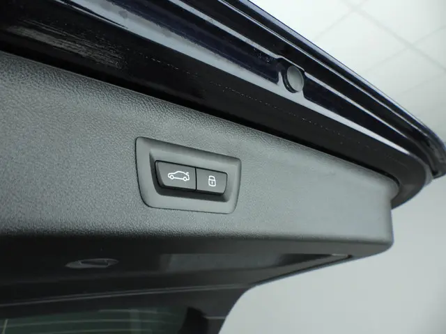 BMW 5 Serie Touring 530e xDrive 2024 Hybride Benzine 48