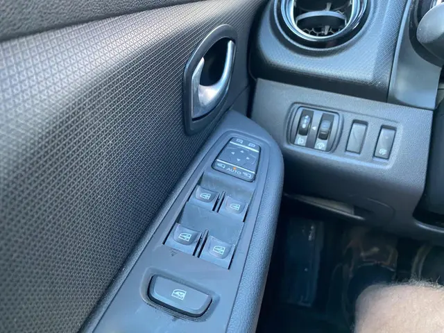 Renault Clio Estate 0.9 TCe Intens 2019 Benzine 22