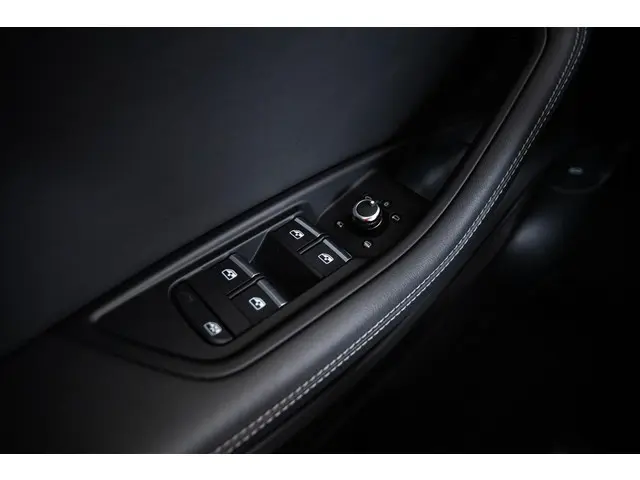 Audi A4 Avant 35 TFSI Business Edition 2020 Benzine 33