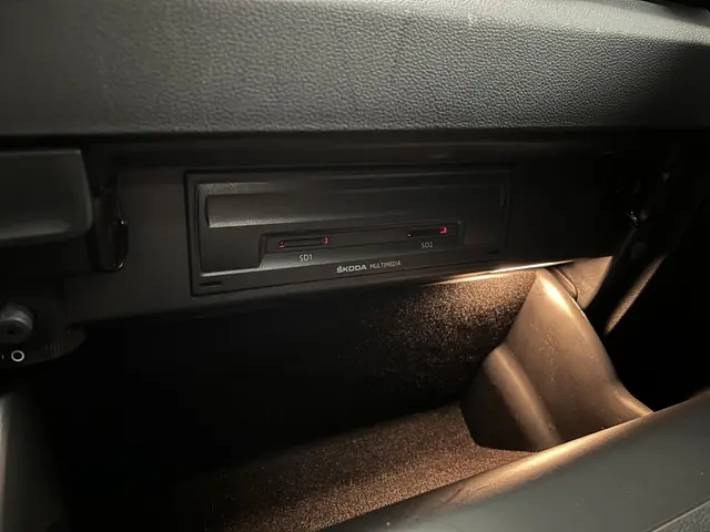 Škoda Karoq 1.0 TSI Style 2020 Benzine 39