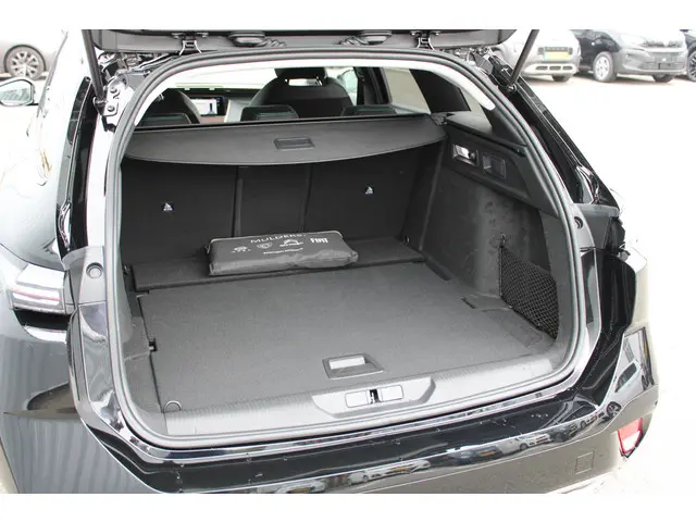 Peugeot 308 SW 1.2 Hybrid 136 e-DCS6 Allure 2024 Benzine 12