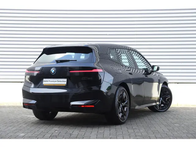 BMW iX M60 2023 Elektrisch 2