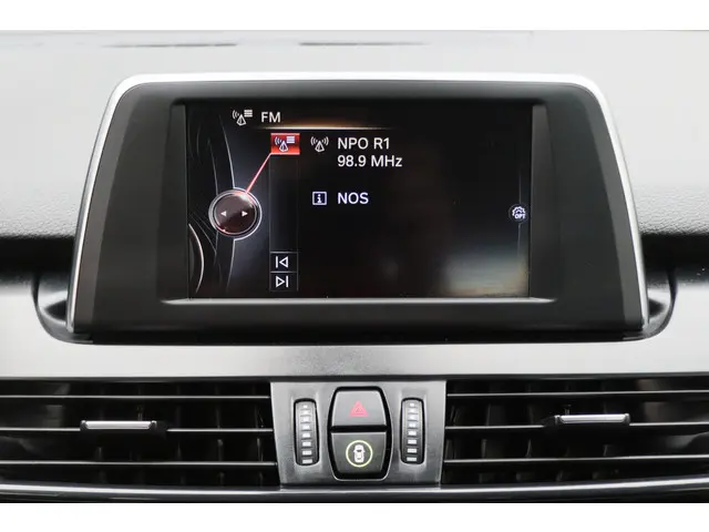 BMW 2 Serie Gran Tourer 218i Luxury 2015 Benzine 37