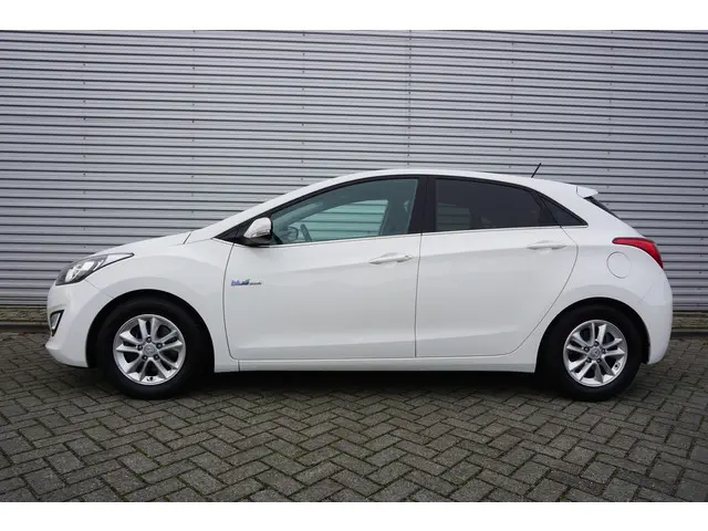 Hyundai i30 1.6 GDI i-Motion Plus 2015 Benzine 4