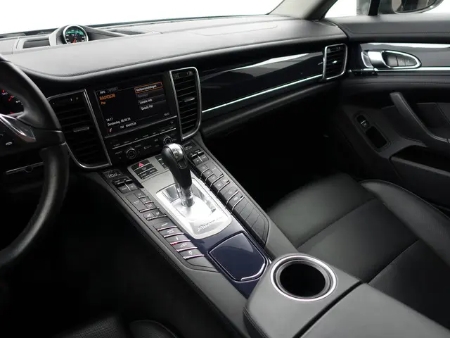 Porsche Panamera 3.0 4S Executive- 2014 Benzine 9