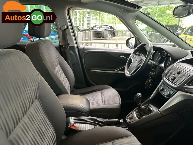 Opel Zafira Tourer 1.4 Cosmo 2013 Benzine 20