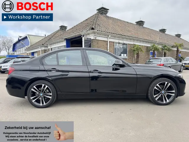 BMW 3 Serie 320i Corporate Lease Executive 2017 Benzine 9