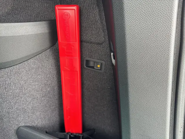 Škoda Karoq 1.5 TSI ACT Sportline Business 2026 Benzine 26