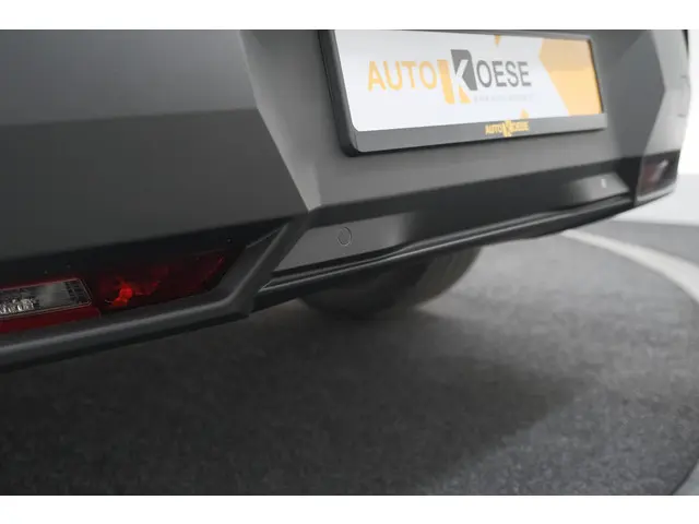 Peugeot 5008 HYbrid 145 e-DCS6 GT 2025 Hybride Benzine 26