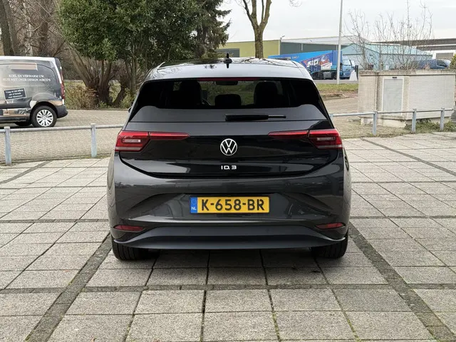 Volkswagen ID.3 First Plus 58 kWh 2020 Elektrisch 5