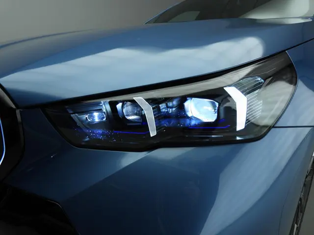 BMW 5 Serie Touring 530e 2025 Hybride Benzine 49