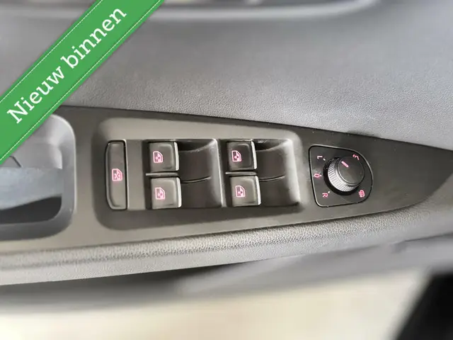 SEAT Leon 1.4 TSI FR NAVI/ FULL LINK/ LEDER 2016 Benzine 19